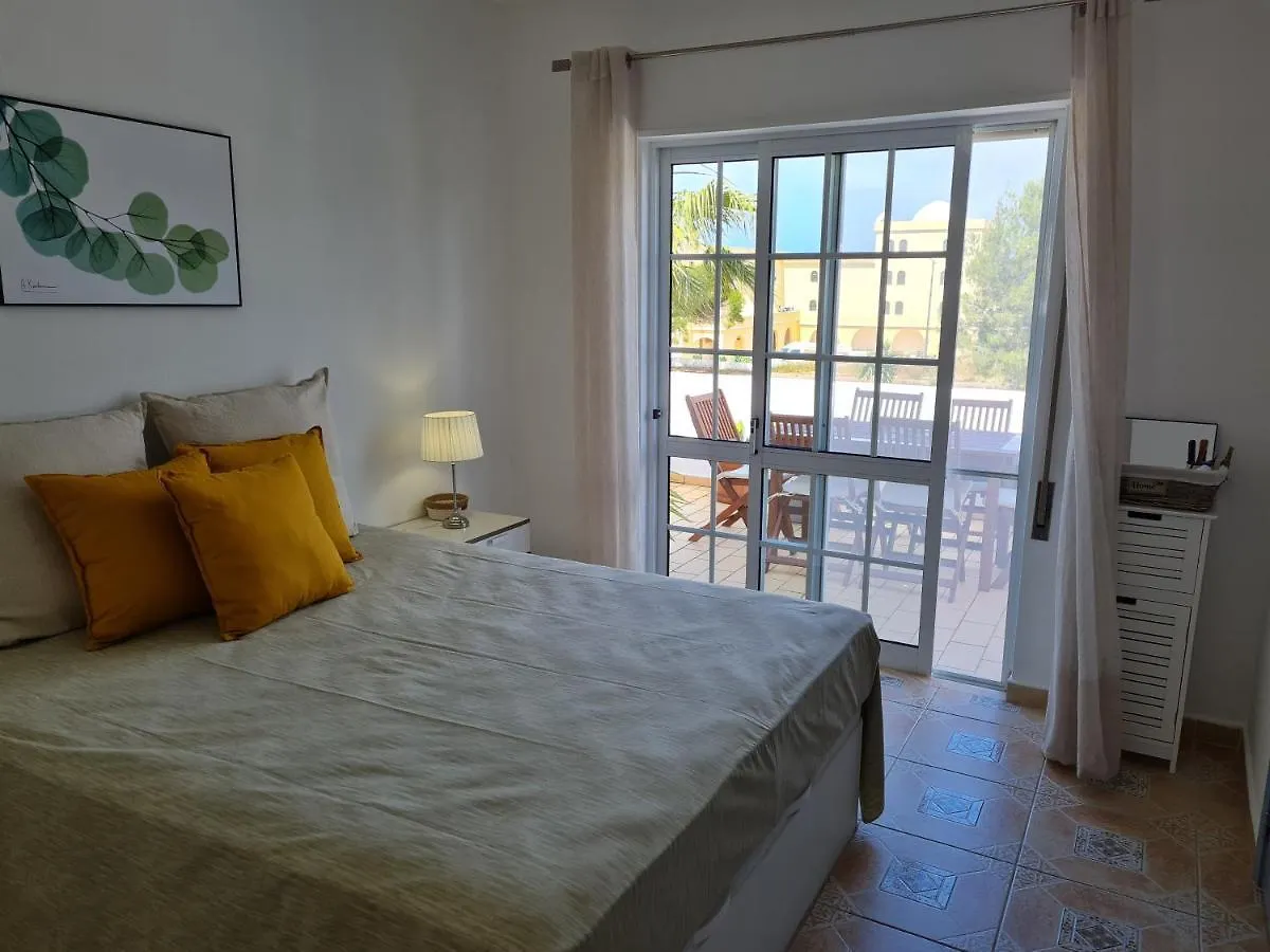 Apartment Lorarno, 5 Minuten Vom Strand Carvoeiro