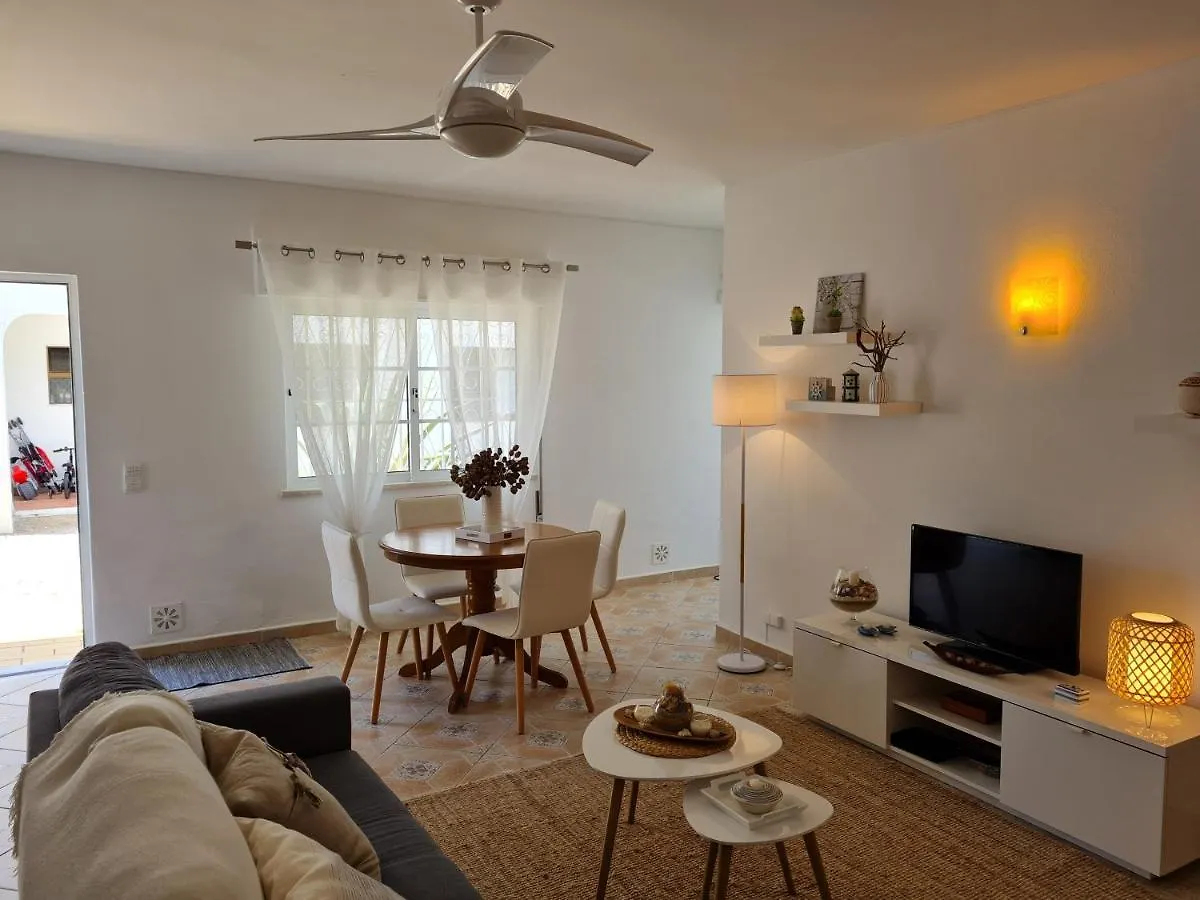 Apartment Lorarno, 5 Minuten Vom Strand Carvoeiro
