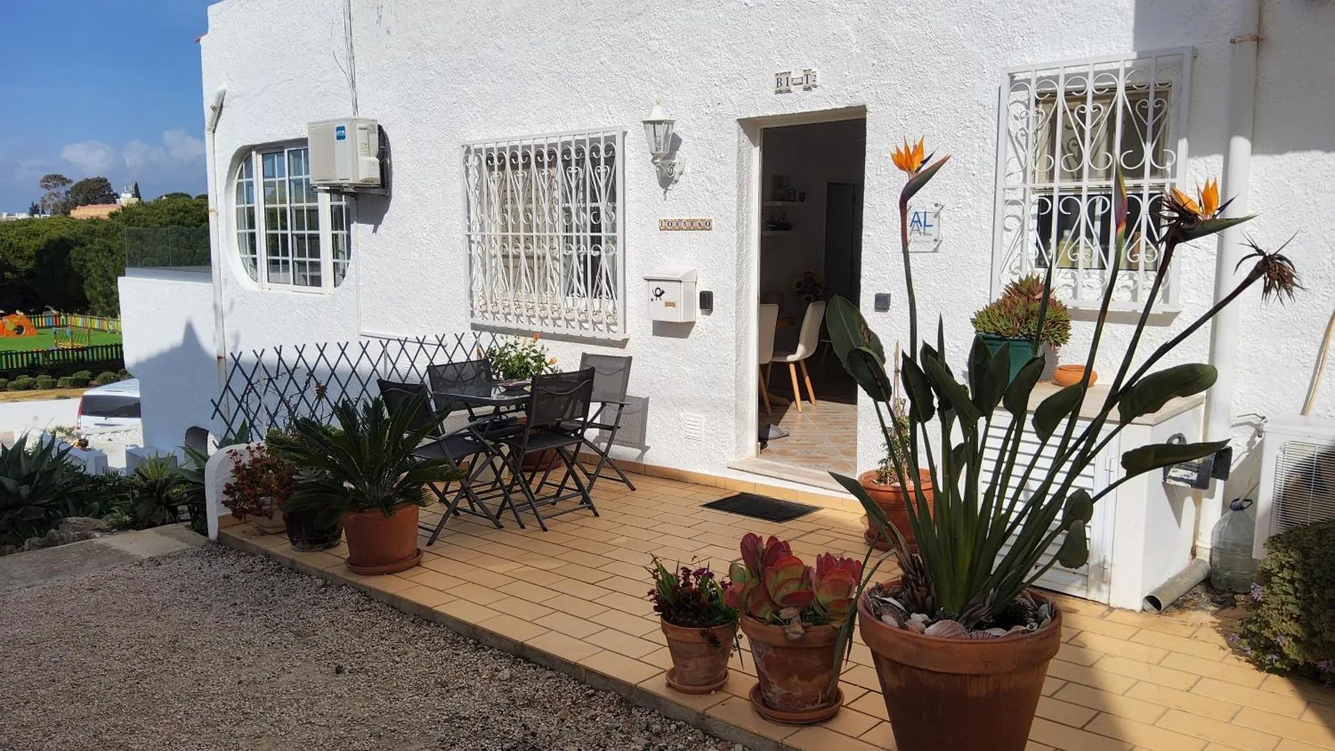 Apartment Lorarno, 5 Minuten Vom Strand Carvoeiro